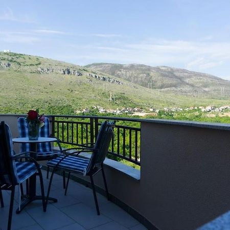 Apartments Ena Требине Екстериор снимка