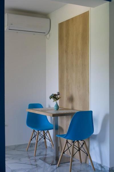 Apartments Ena Требине Екстериор снимка